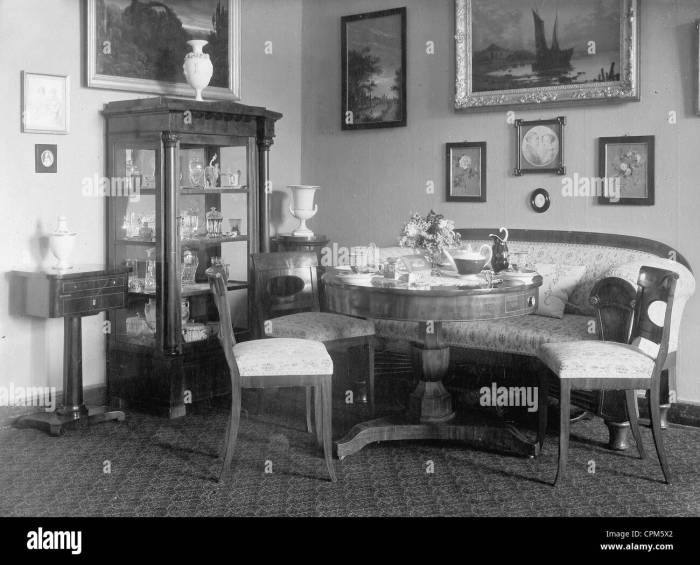 1900 class middle room living upper around alamy stock shopping cart